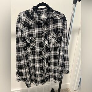 Torrid Size 6. Black and White Plaid Blouse.
